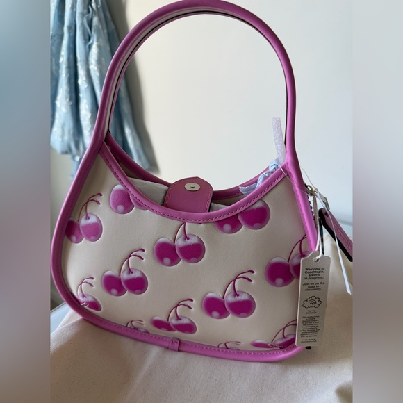 Coachtopia Pink Cherry Ergo Leather Bag - Picture 2 of 10